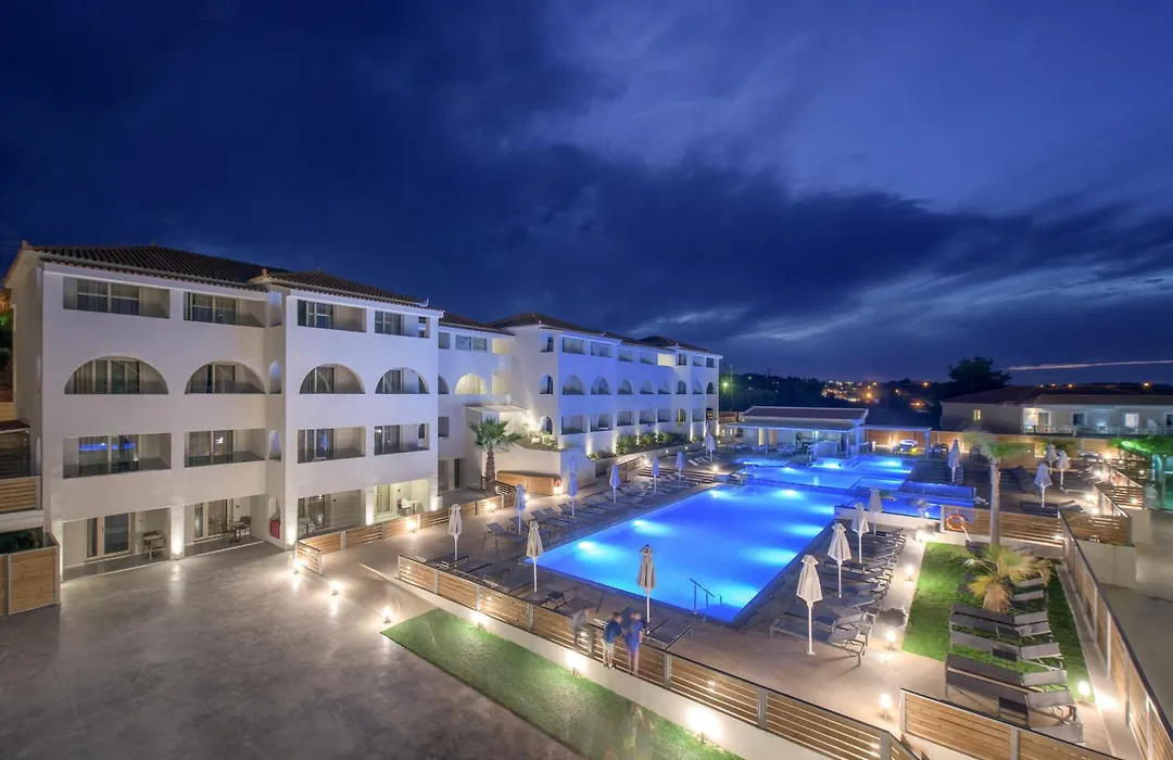Azure Resort&SPA-1